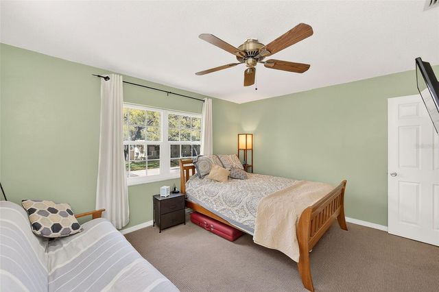 38 COUNTRY CLUB DRIVE 38, Largo, FL 33771