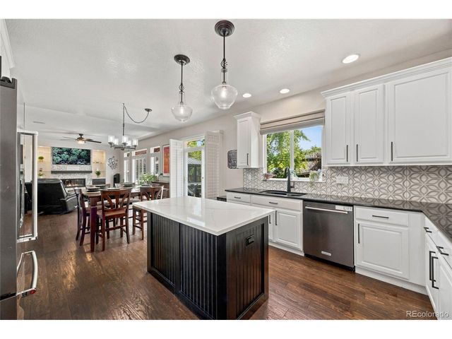 9487 W Vandeventor Dr, Littleton, CO 80128