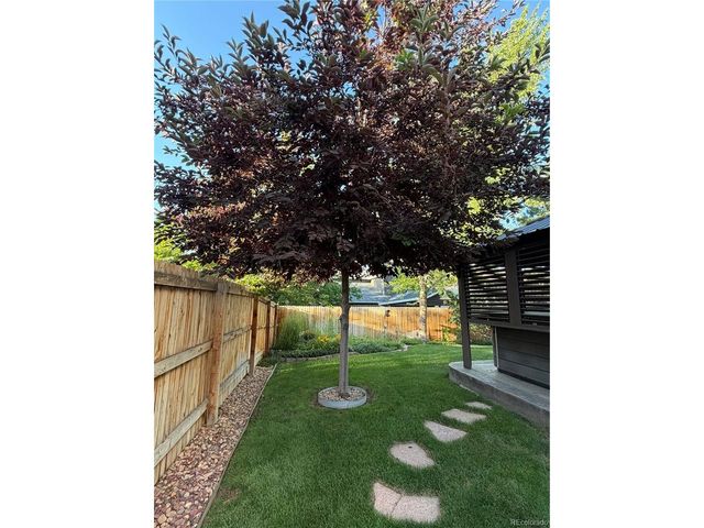 9487 W Vandeventor Dr, Littleton, CO 80128