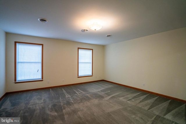 745 FIRE TRAIL RD, Linden, VA 22642