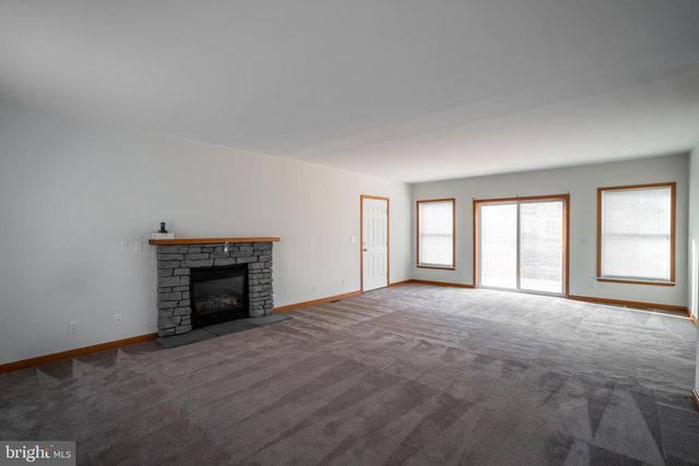 745 FIRE TRAIL RD, Linden, VA 22642