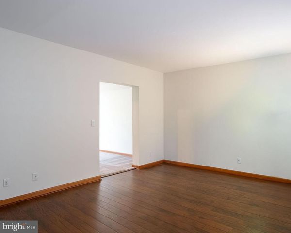 745 FIRE TRAIL RD, Linden, VA 22642