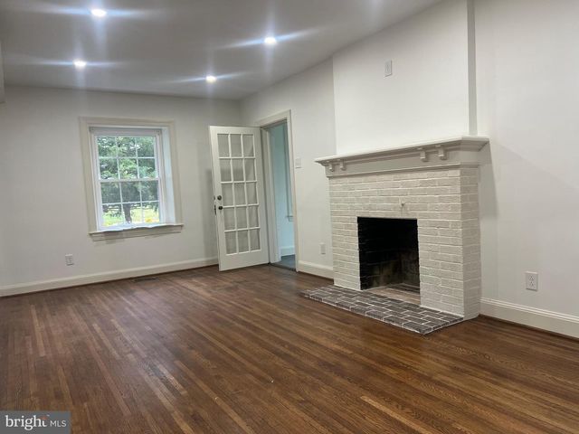 1005 WOODLAND WAY, Hagerstown, MD 21742