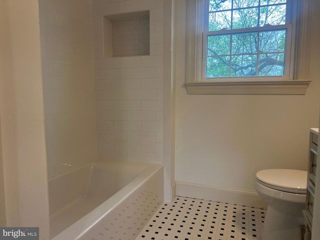 1005 WOODLAND WAY, Hagerstown, MD 21742