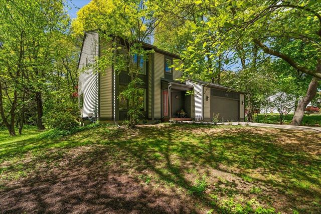 1131 Fernridge Avenue, Grand Rapids, MI 49546