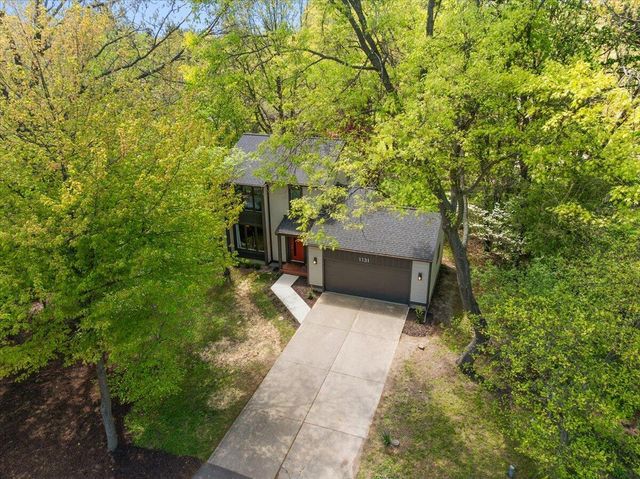 1131 Fernridge Avenue, Grand Rapids, MI 49546