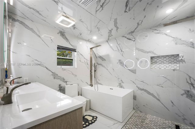 2631 NW 84th Ave, Coral Springs, FL 33065