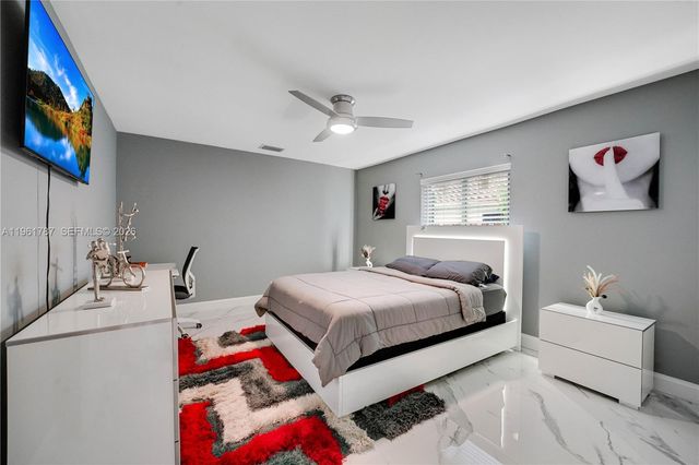 2631 NW 84th Ave, Coral Springs, FL 33065