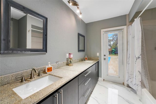 2631 NW 84th Ave, Coral Springs, FL 33065