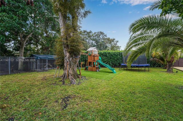 2631 NW 84th Ave, Coral Springs, FL 33065