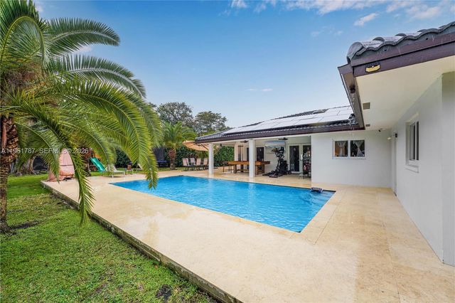 2631 NW 84th Ave, Coral Springs, FL 33065