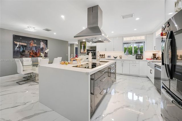 2631 NW 84th Ave, Coral Springs, FL 33065