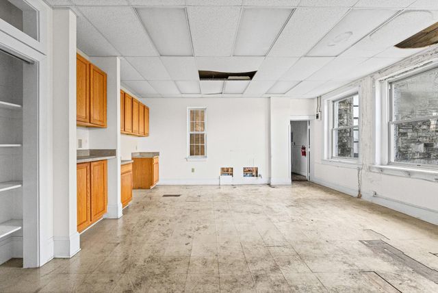 1712 PARK AVE, Baltimore, MD 21217