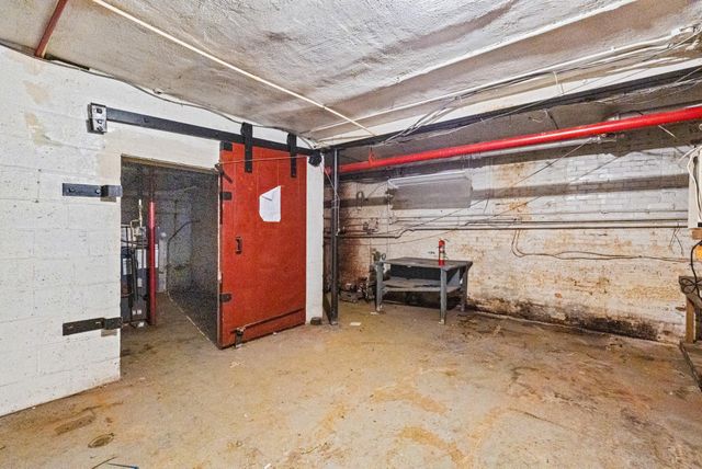 1712 PARK AVE, Baltimore, MD 21217