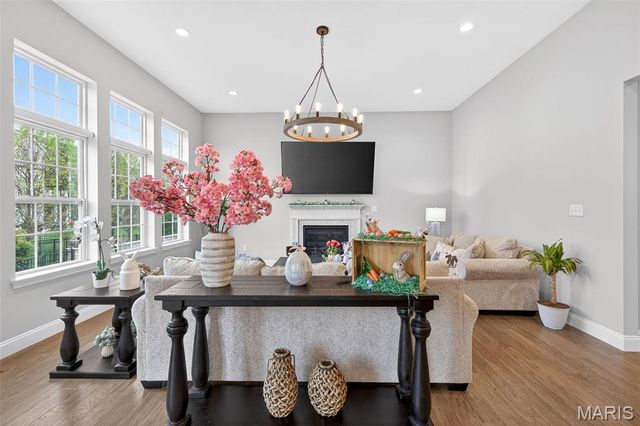 101 Far Meadow Drive, Lake St Louis, MO 63367