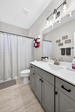 101 Far Meadow Drive, Lake St Louis, MO 63367