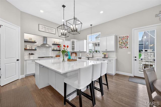 101 Far Meadow Drive, Lake St Louis, MO 63367