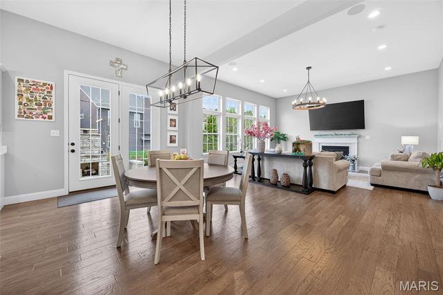 101 Far Meadow Drive, Lake St Louis, MO 63367