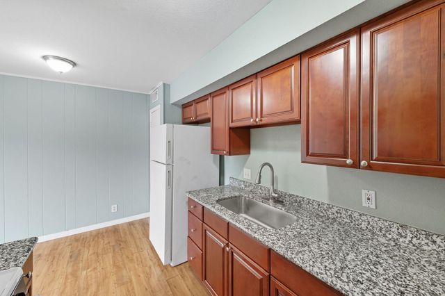 2208 Mission Hill CIR 103, Austin, TX 78741