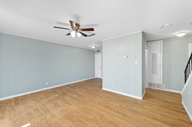 2208 Mission Hill CIR 103, Austin, TX 78741