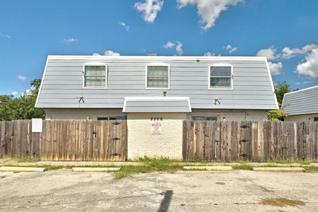 2208 Mission Hill CIR 103, Austin, TX 78741