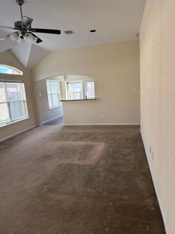 5211 Lagoon Court, Bacliff, TX 77518