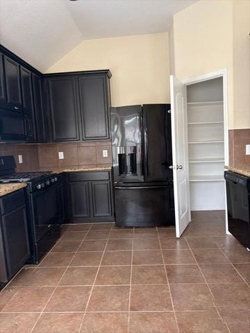 5211 Lagoon Court, Bacliff, TX 77518