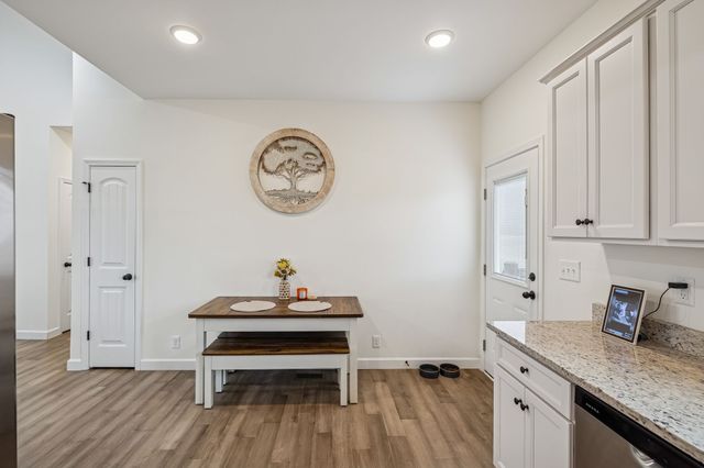 1159 Oak Grove Rd, Dickson, TN 37055