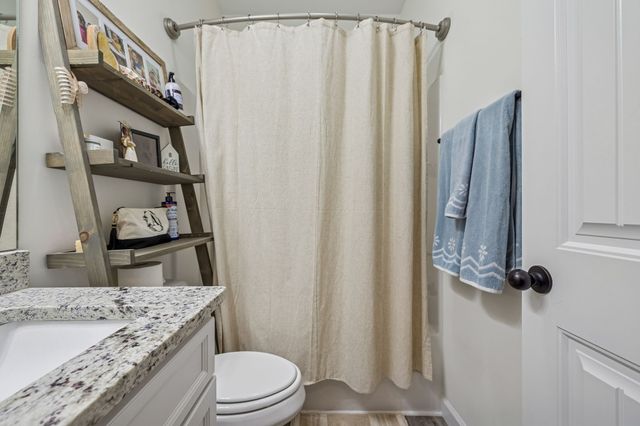 1159 Oak Grove Rd, Dickson, TN 37055