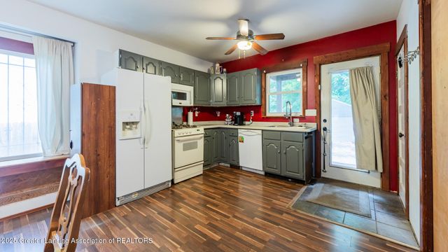 4461 Holt Road, Holt, MI 48842