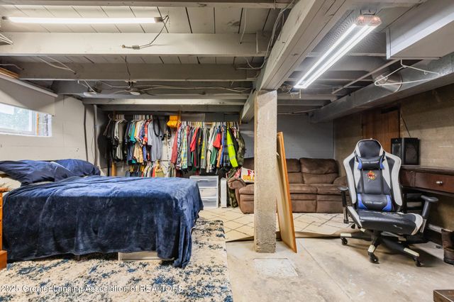 4461 Holt Road, Holt, MI 48842