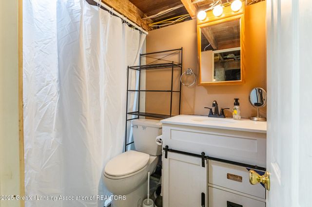 4461 Holt Road, Holt, MI 48842