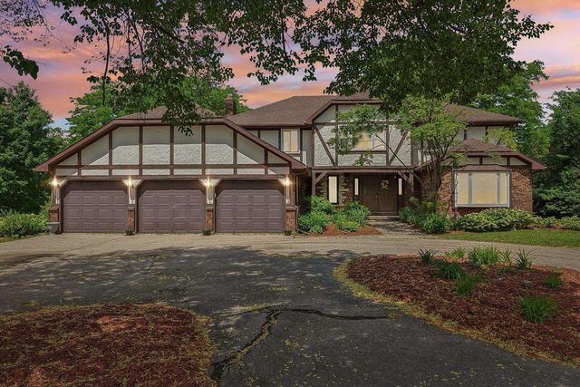 7746 Maas Drive, Verona, WI 53593