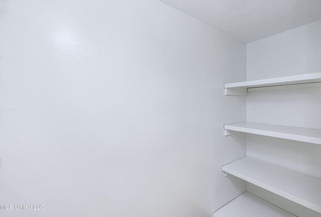 418 Lakebend Place, Brandon, MS 39042