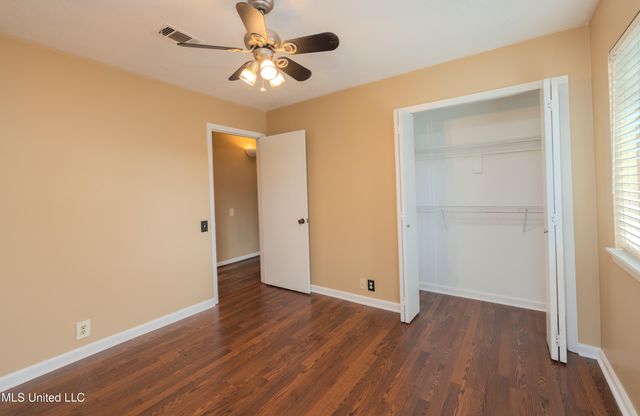 418 Lakebend Place, Brandon, MS 39042