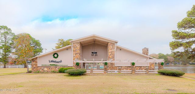 418 Lakebend Place, Brandon, MS 39042