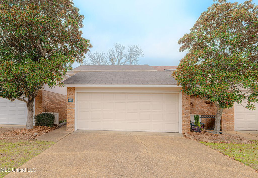 418 Lakebend Place, Brandon, MS 39042