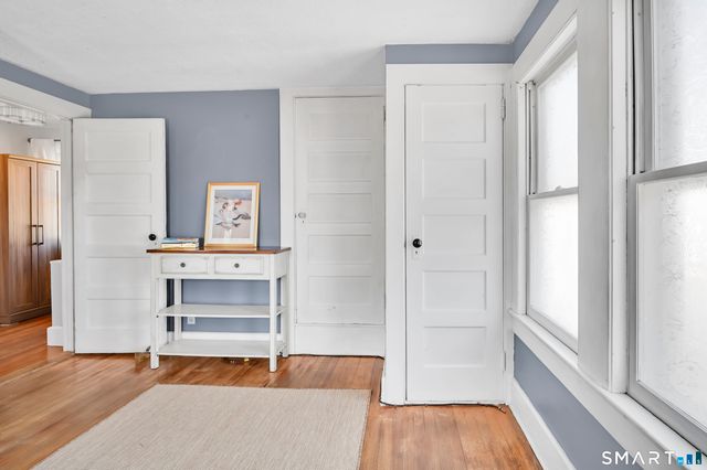 8 Gargan Place, Simsbury, CT 06070