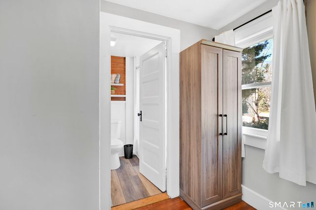 8 Gargan Place, Simsbury, CT 06070