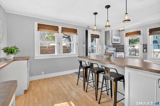 8 Gargan Place, Simsbury, CT 06070