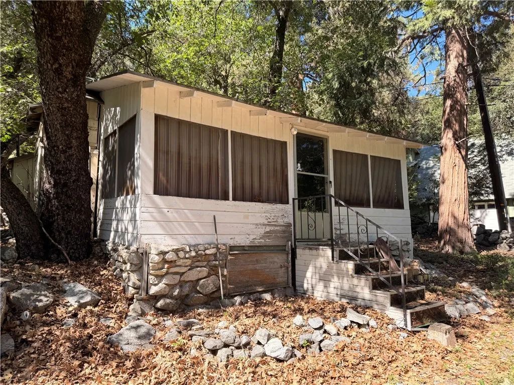 9200 May, Forest Falls, CA 92339