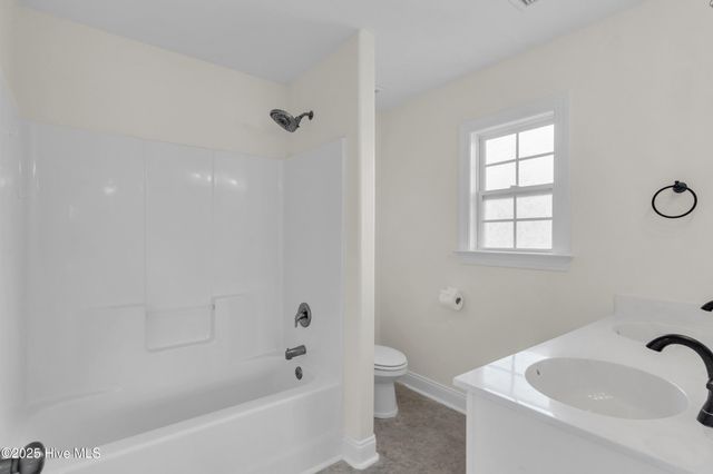 9564 Holly Hills Drive NE, Leland, NC 28451