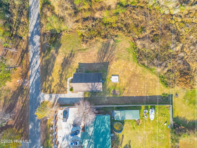 9564 Holly Hills Drive NE, Leland, NC 28451