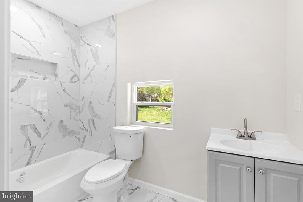 Image 14 of property listing at 5311 BROWNS PL, Indian Head, MD 20640