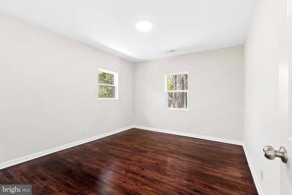 Image 18 of property listing at 5311 BROWNS PL, Indian Head, MD 20640