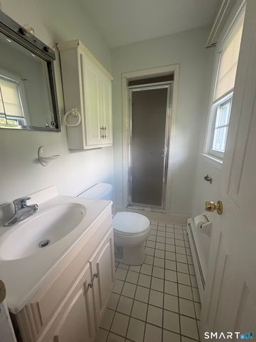 65 Barnum Road, Danbury, CT 06811