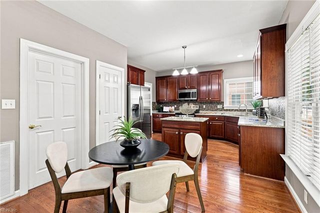 109 Overlook PT, Yorktown, VA 23693