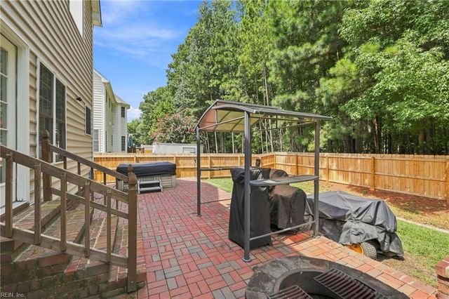 109 Overlook PT, Yorktown, VA 23693