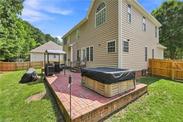 109 Overlook PT, Yorktown, VA 23693