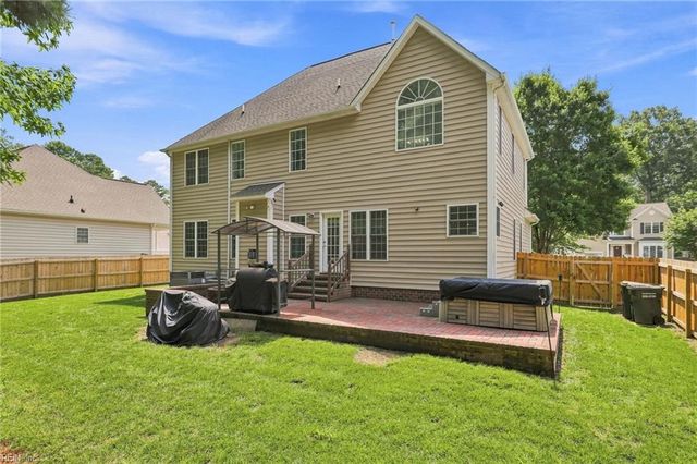 109 Overlook PT, Yorktown, VA 23693